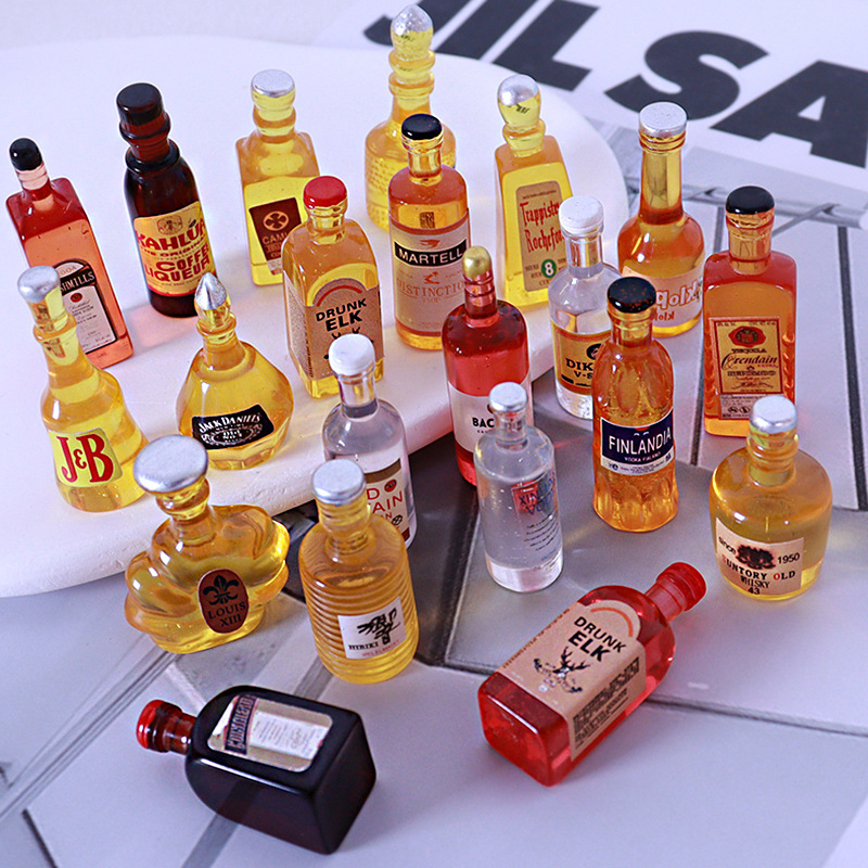 Kids Outdoor Kitchen Accessories - 10pcs Miniature Dollhouse Bottle of Water
